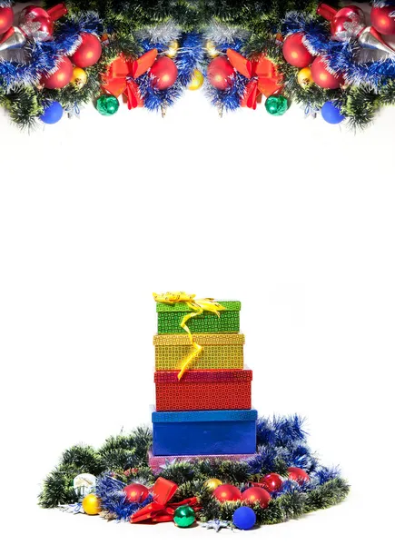 Kerstdecoratie en gift — Stockfoto