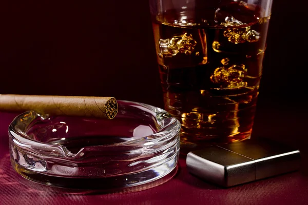 Cigar and Whiskey — Stockfoto