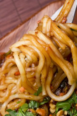 Çatallı spagetti.