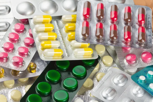 Viele Tabletten oder Pillen — Stockfoto