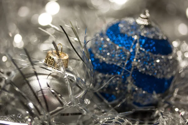 Рождество натюрморт с украшениями — стоковое фото