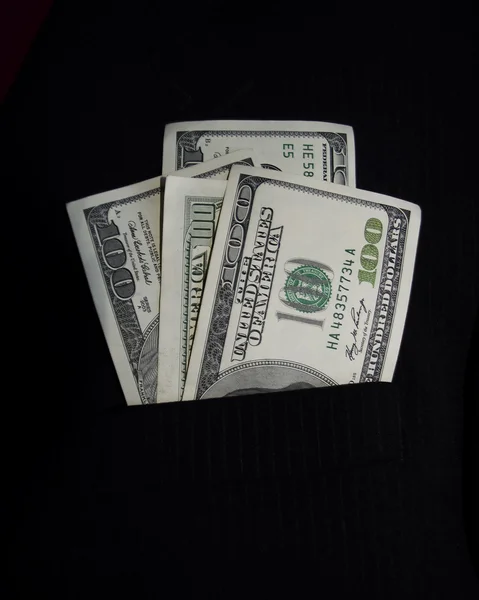 Dinheiro em bolso saia preta — Fotografia de Stock