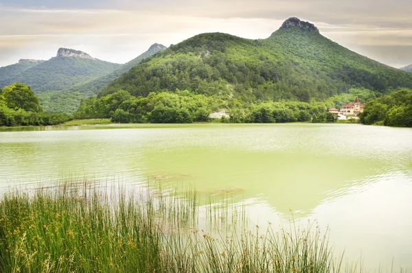 Fine lake in mountains — Stock Photo, Image