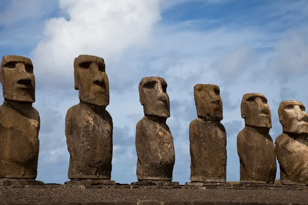 Easter Island Statues under blue sky — Stock Photo, Image