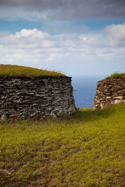 Αρχαία πέτρινα σπίτια της νήσου του Πάσχα — Φωτογραφία Αρχείου