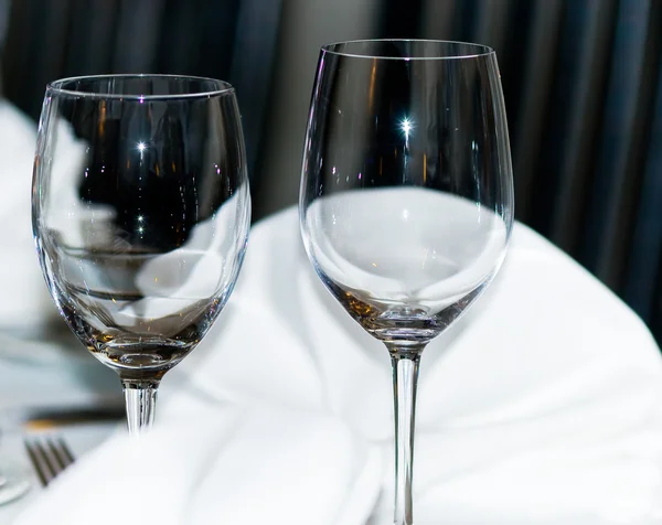 Elegante wijn glazen — Stockfoto