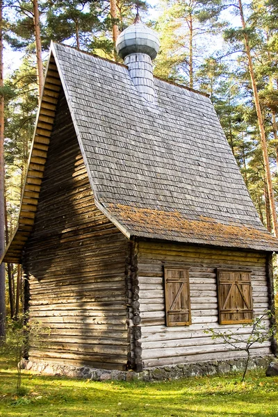 Régi, fából készült templom — Stock Fotó