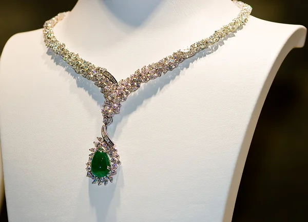 Diamond necklace — Stock Photo, Image