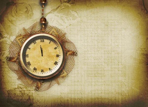 Антикварные часы с кружевами на абстрактном фоне — стоковое фото
