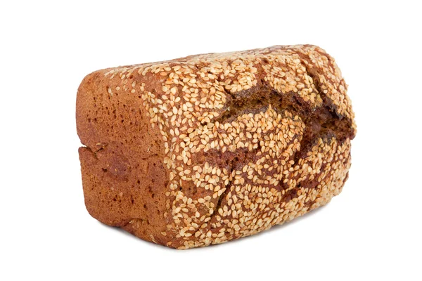 Pão de centeio assado com sementes de linho no fundo isolado branco — Fotografia de Stock
