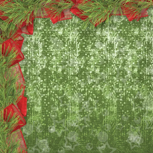 Рождественская открытка с ветвями ели и лентами — стоковое фото
