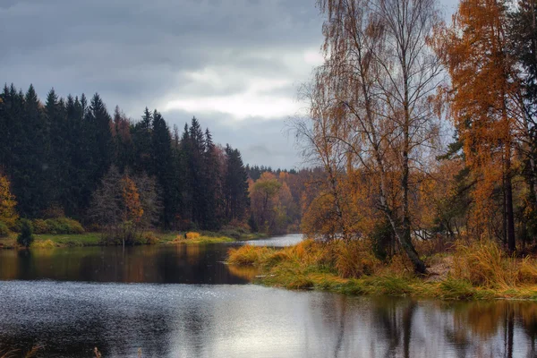 Jesień jezioro — Zdjęcie stockowe