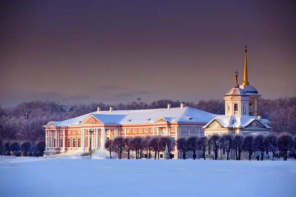 Der Palast im Winter — Stockfoto