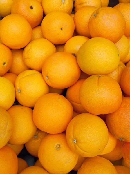 Spousty pomerančů. — Stock fotografie
