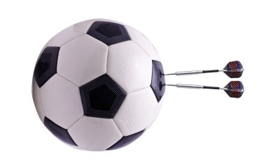 Futbol topu iki Dart