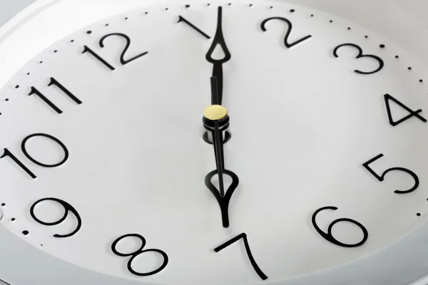 Tijd dial horloge close-up — Stockfoto