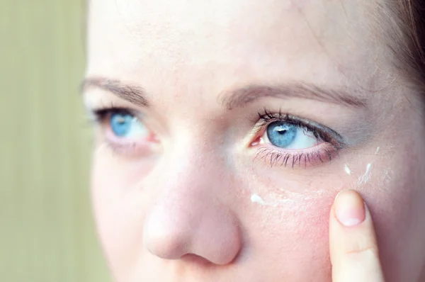 Help you tired eyes — Stock Photo, Image