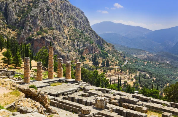 Delphi, Yunanistan apollo Tapınağı kalıntıları — Stok fotoğraf