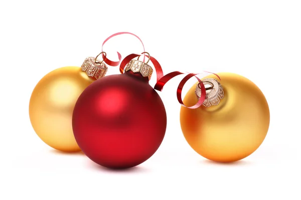 赤と黄色のクリスマス ボール — ストック写真