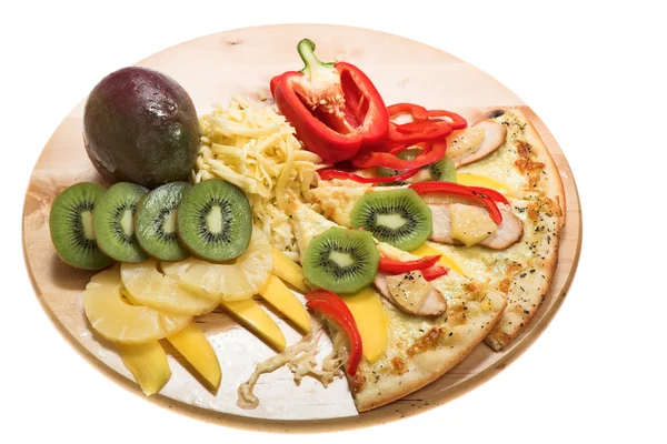 Pizza met vruchten — Stockfoto