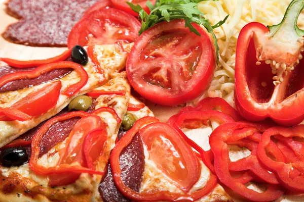 Ингредиенты для пиццы — стоковое фото
