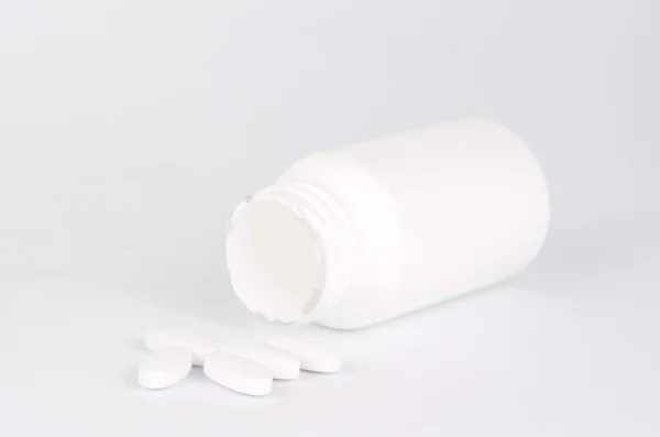 Weiße Tablette mit Schachtel — Stockfoto