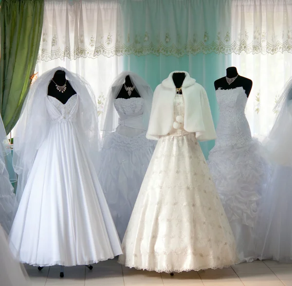 Suknie ślubne — Zdjęcie stockowe