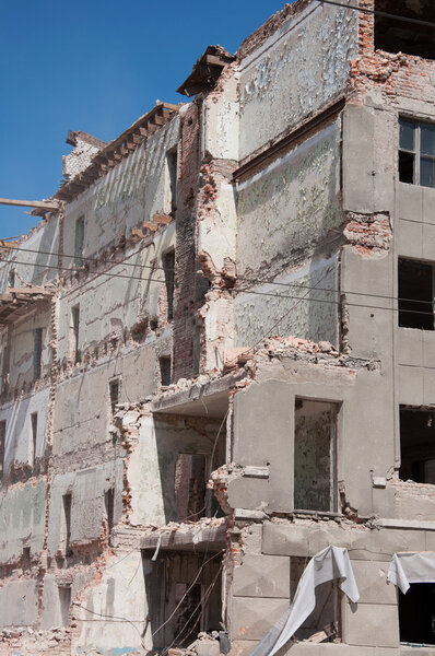 Destroyed building, demolition, earthquake, bomb, catastrophe, disaster.