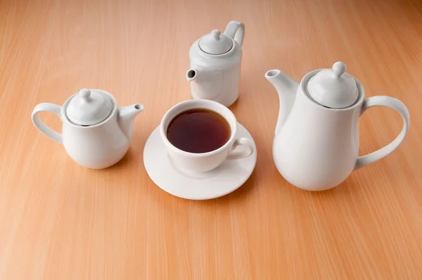Čaj na dřevěném stole — Stock fotografie