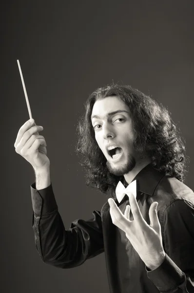 Hudební koncept s vášnivou dirigent — Stock fotografie