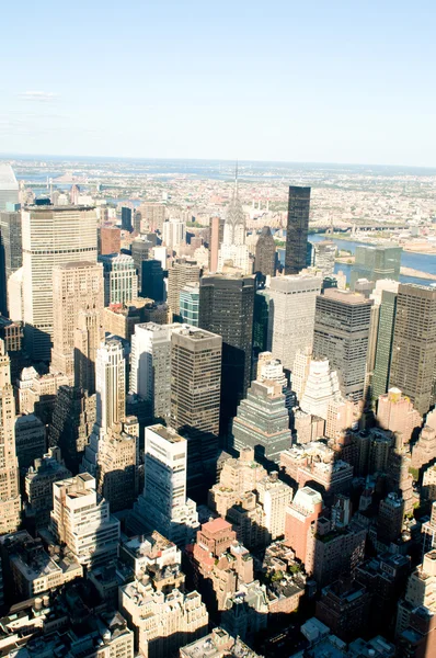New york város panoráma, magas felhőkarcoló — Stock Fotó