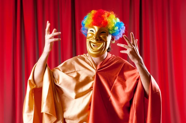 Koncept divadla s maskovaným hercem — Stock fotografie