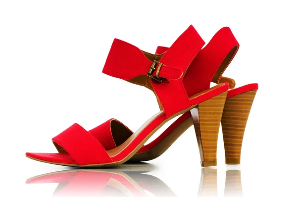 Élégantes chaussures rouges sur le blanc — Photo