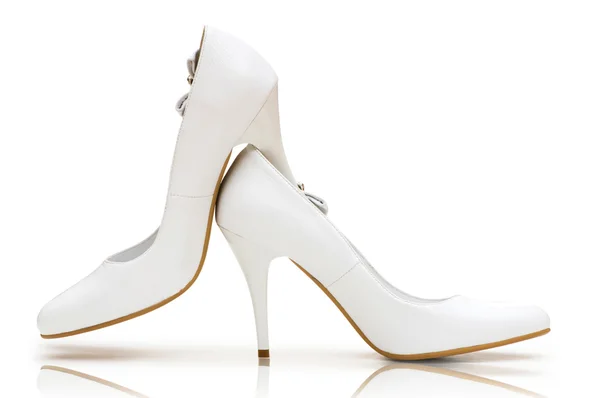 Eleganta skor på vita — Stockfoto