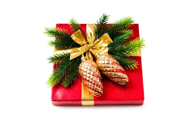 Julkoncept med dekoration och presentask — Stockfoto