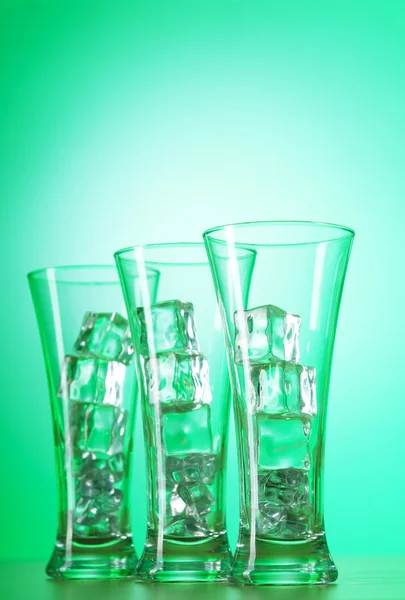 Óculos de água contra fundo gradiente — Fotografia de Stock
