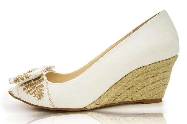 Eleganckie buty na białej — Zdjęcie stockowe