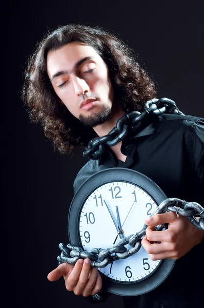 Conceito de tempo com homem e relógio — Fotografia de Stock