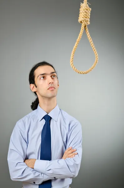 Affärsman med självmordstankar — Stockfoto