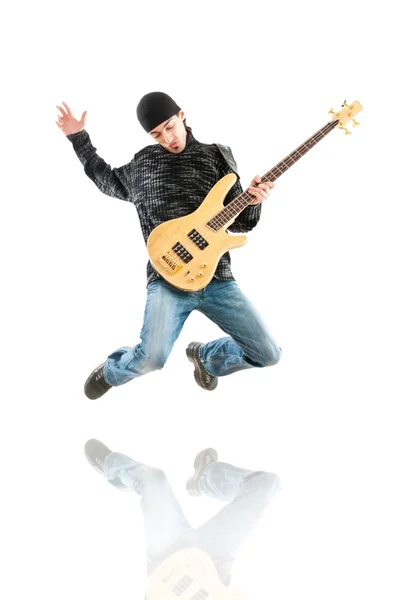 Gitara gracz skoki w powietrzu — Zdjęcie stockowe