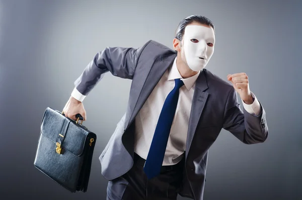 Maskeli işadamı ile endüstriyel espionate kavramı — Stok fotoğraf