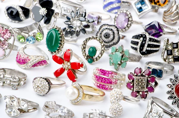 Výběr mnoha vzácných prstenů — Stock fotografie