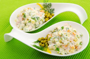 Tabakta lezzetli salata