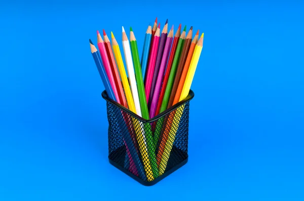Повернутися до концепції школи з барвистими олівцями — стокове фото