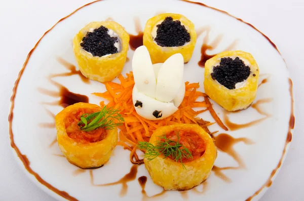 Caviar noir servi sur pain — Photo
