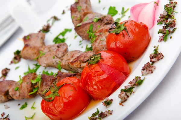 Kebab masa podávané v desce — Stock fotografie