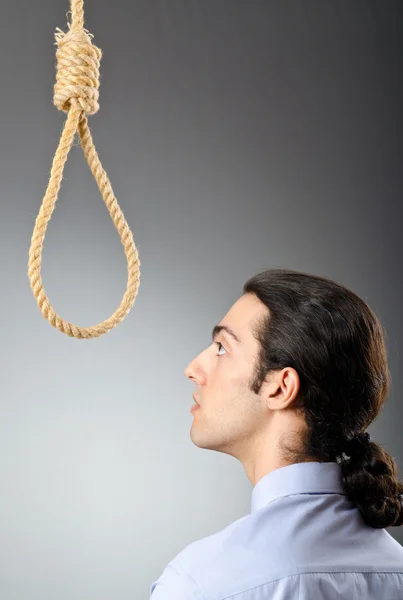 Бізнесмен з думками про самогубство — стокове фото