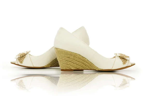 Sapatos elegantes no branco — Fotografia de Stock