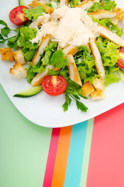Ceasar insalata nel piatto — Foto Stock