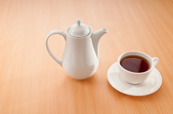 木桌上的茶 — 图库照片